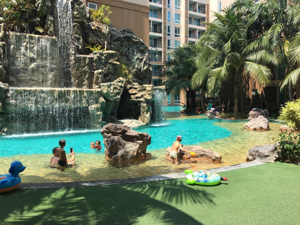 Atlantis Condo Resort Jomtian Pattaya Pantai Jomtien Luaran gambar